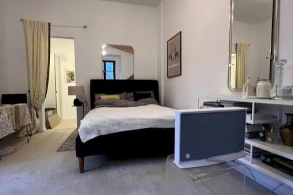 Exclusive Apartement In Historic Center Linz Exteriör bild